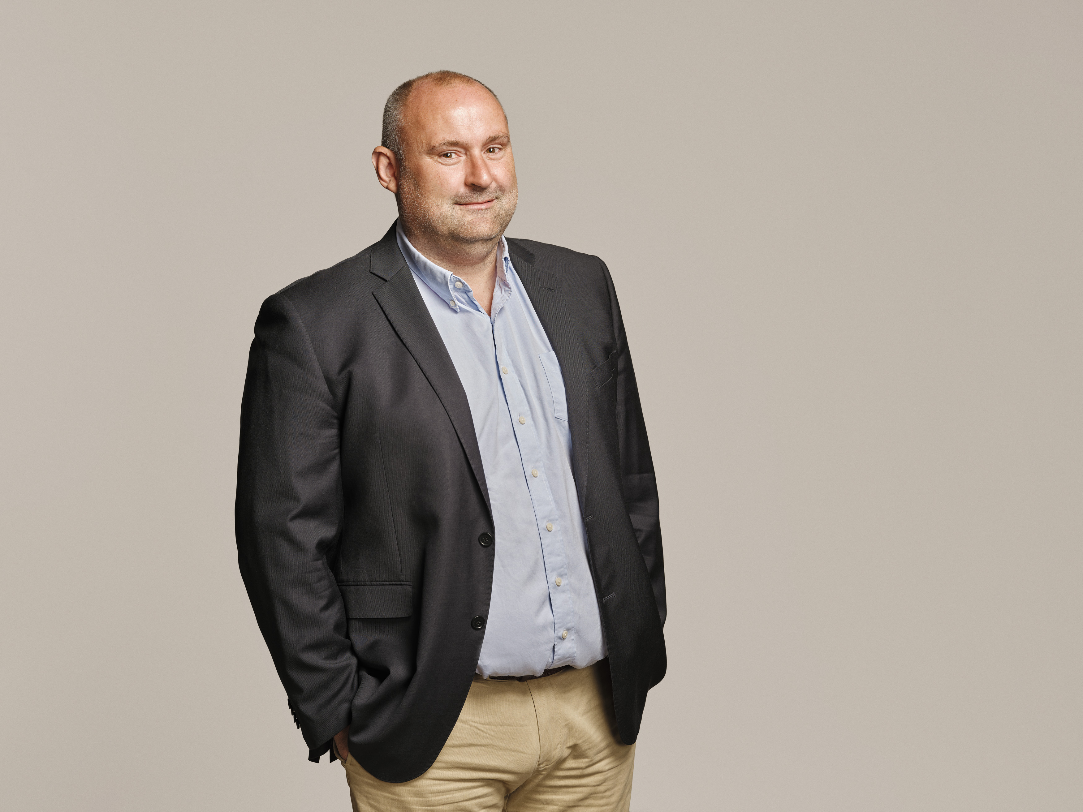 Mikkel Bro Petersen - Pressechef, Velliv