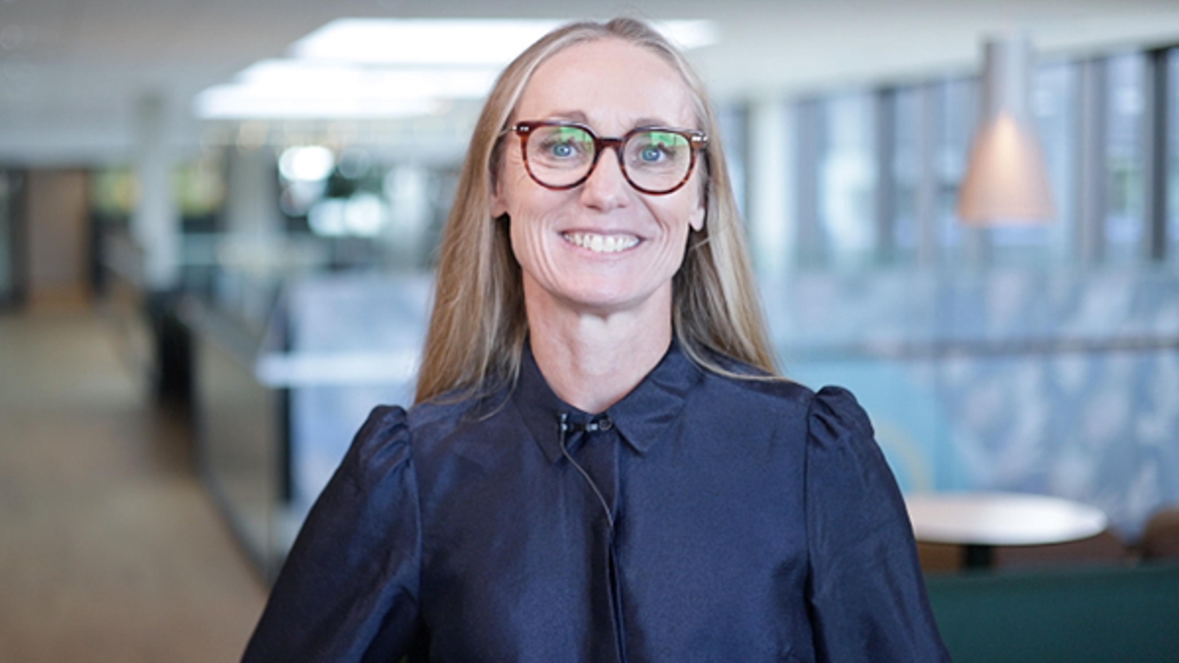 Julie Engelund Sander, Velliv, Sundhedsdirektør, nærbillede